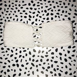 CRISS CROSS BIKINI TOP